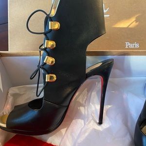♥️Christian Louboutin troubida style. From Paris🌹France sexy shoe! Original box